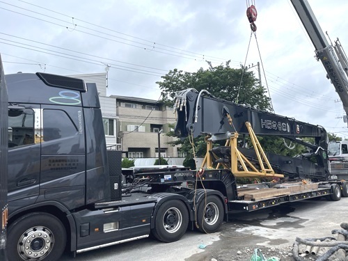 株式会社中村建工 ロングブーム重機の搬入（2）