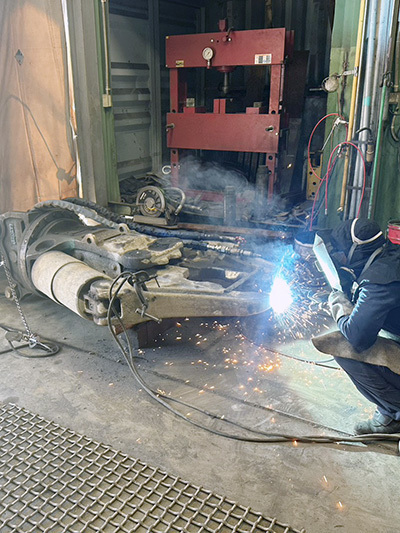 株式会社中村建工　アタッチメントの自社修理