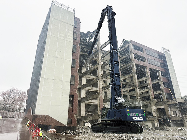 株式会社中村建工　ロングブーム